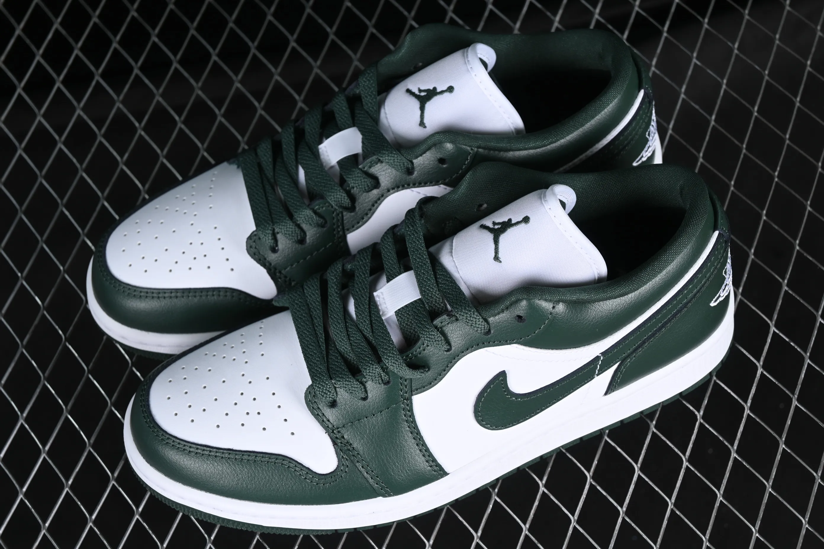 All categories Air Jordan Jordan series basketball shoes Air Jordan 1 Low G version pure original Air Jordan 1 Low "Olive Green" AJ1 Joe 1 olive green low-top basketball shoes DC0774-113